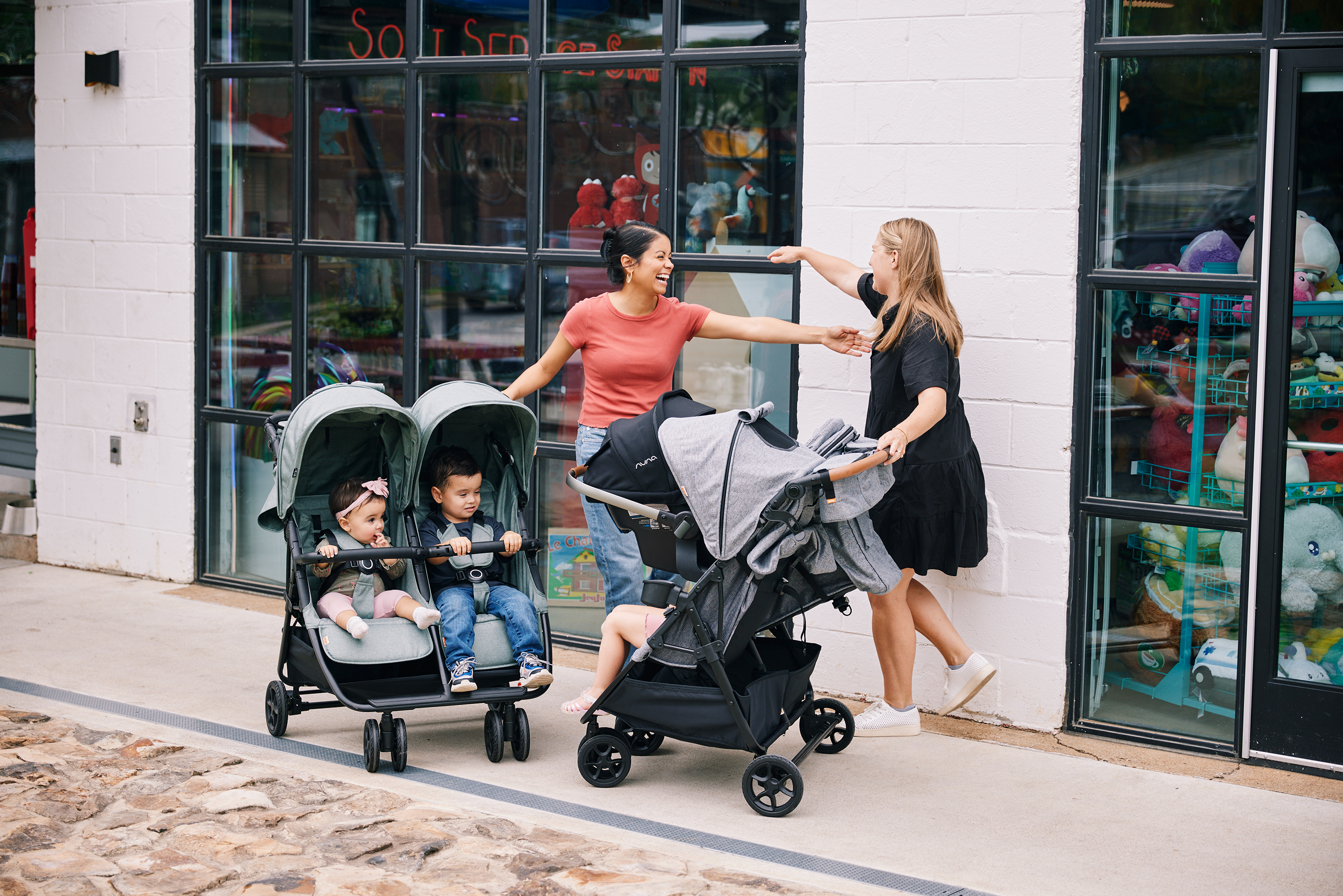 Motherhood Changed My Friendships, Here's What I Learned