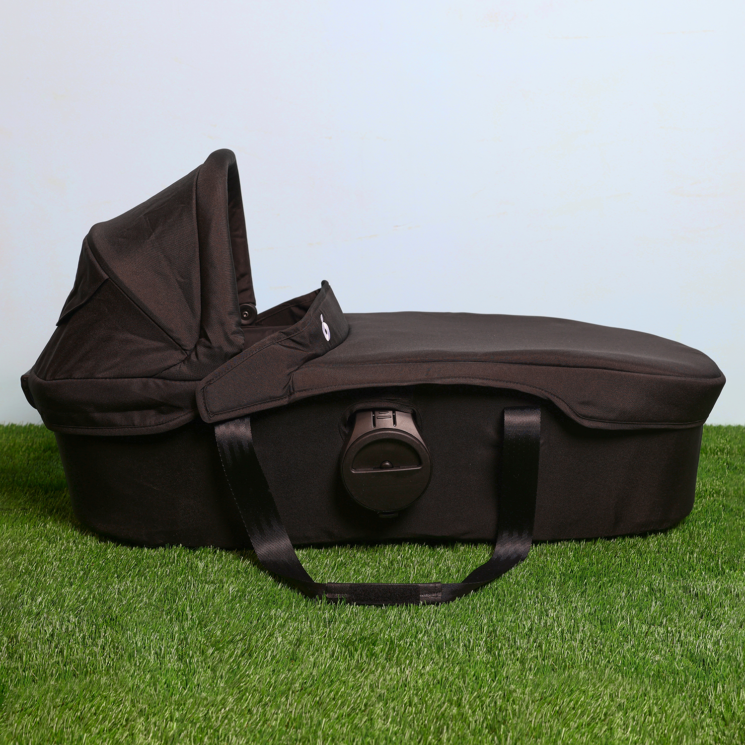 Zoe Journey Duo Bassinet in Black